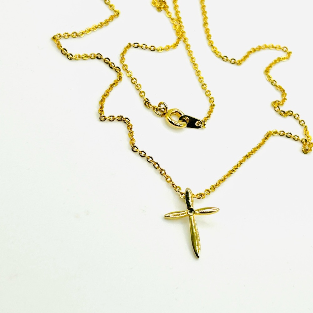 Religious cross necklace chocker